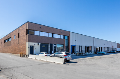 Easy access to Highways 417 and 174. Large industrial storage space, truck level bay door, industria...