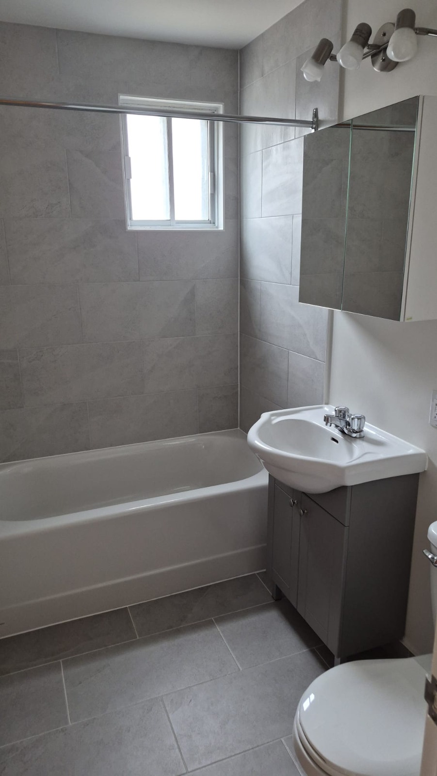 3 rooms for rent in NDG — photo 2