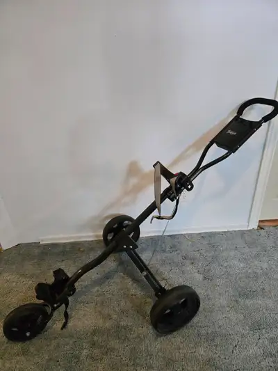 3 Wheel Golf Pull Cart with golf card holder