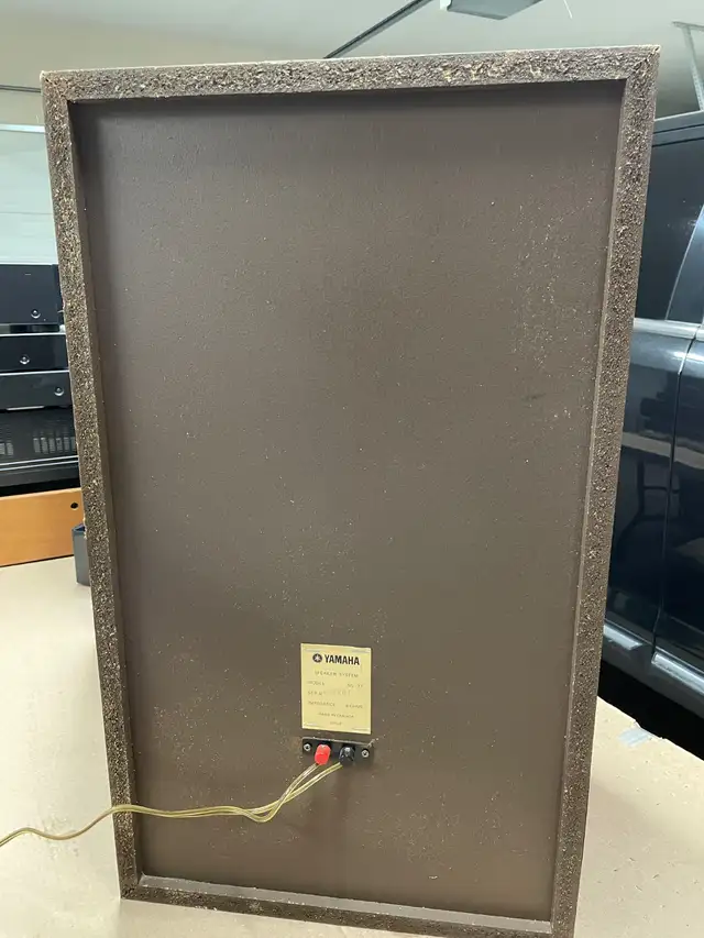 Yamaha Vintage NS-77 Speaker Pair with 10" Woofers in Speakers in Delta/Surrey/Langley - Image 3