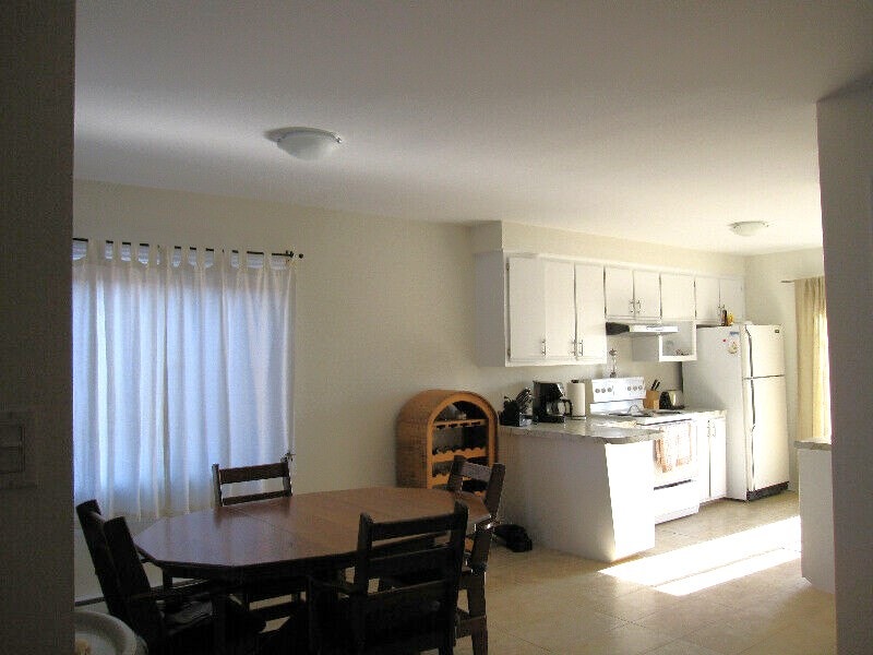 Grand 5 1/2 haut de duplex près du Faubourg Contrecoeur 2