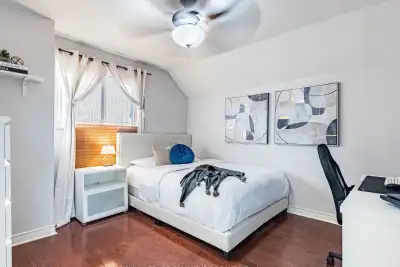 Furnished/unfurnished Private rooms with washroom in top floor of a 3 story house. Shared laundry an...