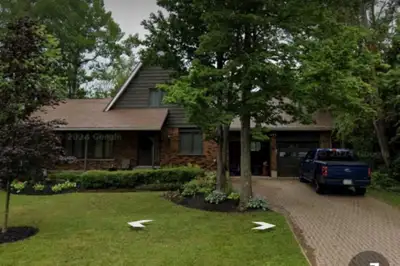 For Sale: Discover your dream home! This charming property boasts a spacious layout with multiple be...