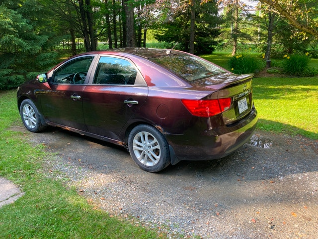 Kia Forte EX 2011, manuelle POUR PIÈCES
