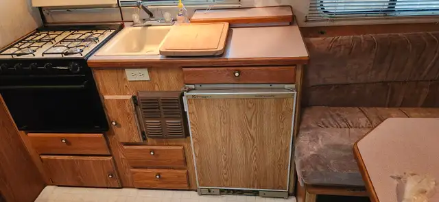 RV:  Bigfoot 17ft RV Trailer in RVs & Motorhomes in Delta/Surrey/Langley - Image 6
