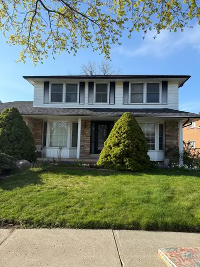 Available July 1. Rent: $1025/month + utilities. We’re 3 girls living in a spacious 4 bedroom house...