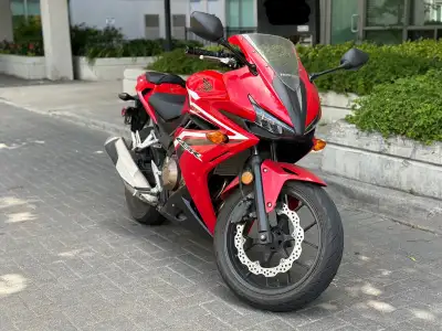 Honda CBR500R Year: 2016, Low mileage – only 6,700 km, Runs perfectly with no issues, Never dropped,...
