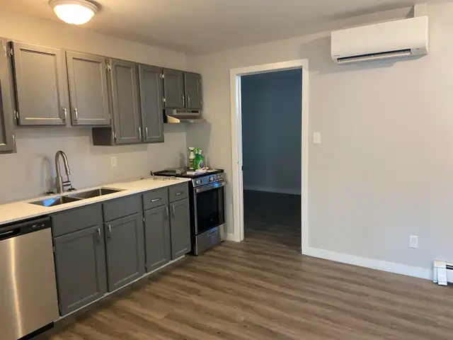 Newly Renovated 3 Bedroom Apartment.1 Month Free Over time! in Long Term Rentals in Truro - Image 2