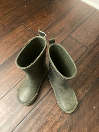 Kids rain boots. Size 11