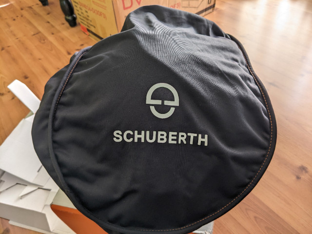 Schuberth C4 Pro Modular Helmet Like New Pre-Season Sale in Motorcycle Parts & Accessories in Edmonton - Image 4
