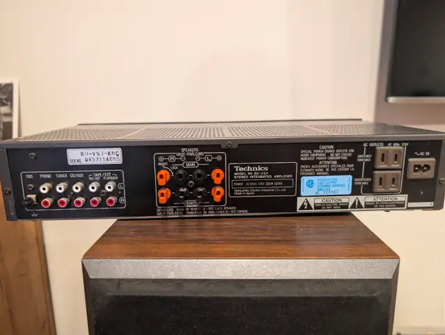 Technics SU V57 Integrated Amplifier in Stereo Systems & Home Theatre in City of Toronto - Image 4