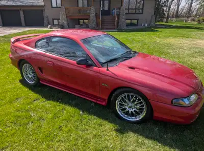 here's your chance to own this buetiful car. selling my beautiful 1996 Ford mustang 4.6 V8!! runs an...