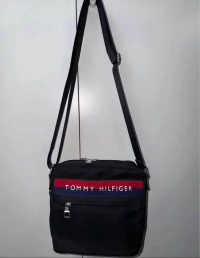 Tommy Hilfiger medium cross body bag black, View more