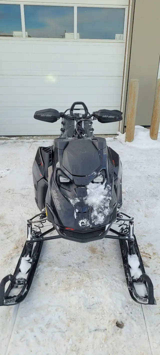 2023 Skidoo Summit Expert Turbo 165 in Snowmobiles in Fort St. John - Image 3