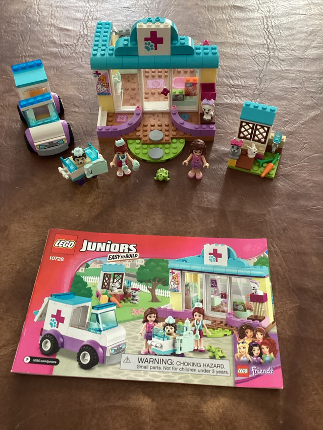 Lego Juniors set 10728 Mia’s Vet Clinic in Toys & Games in Guelph