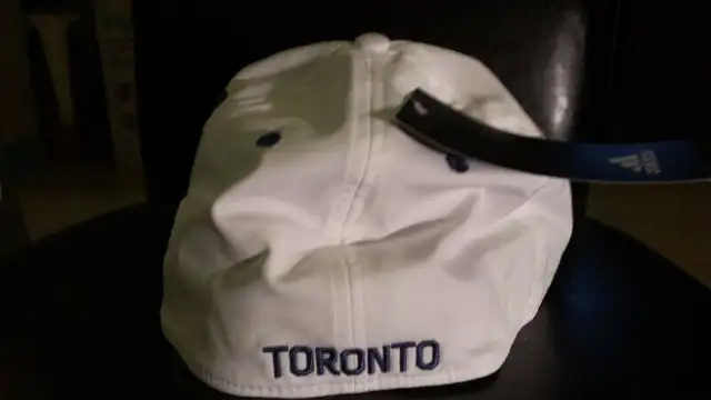 TORONTO MAPLE LEAFS ADIDAS SPORT STRUCTURED FLEX HAT ☆Brand NEW☆ in Men's in Kitchener / Waterloo - Image 4