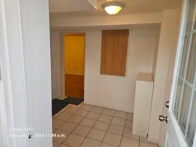 Newly renovated, modern, clean and bright 1 bedroom basement apartment in beautiful area of Bayview...