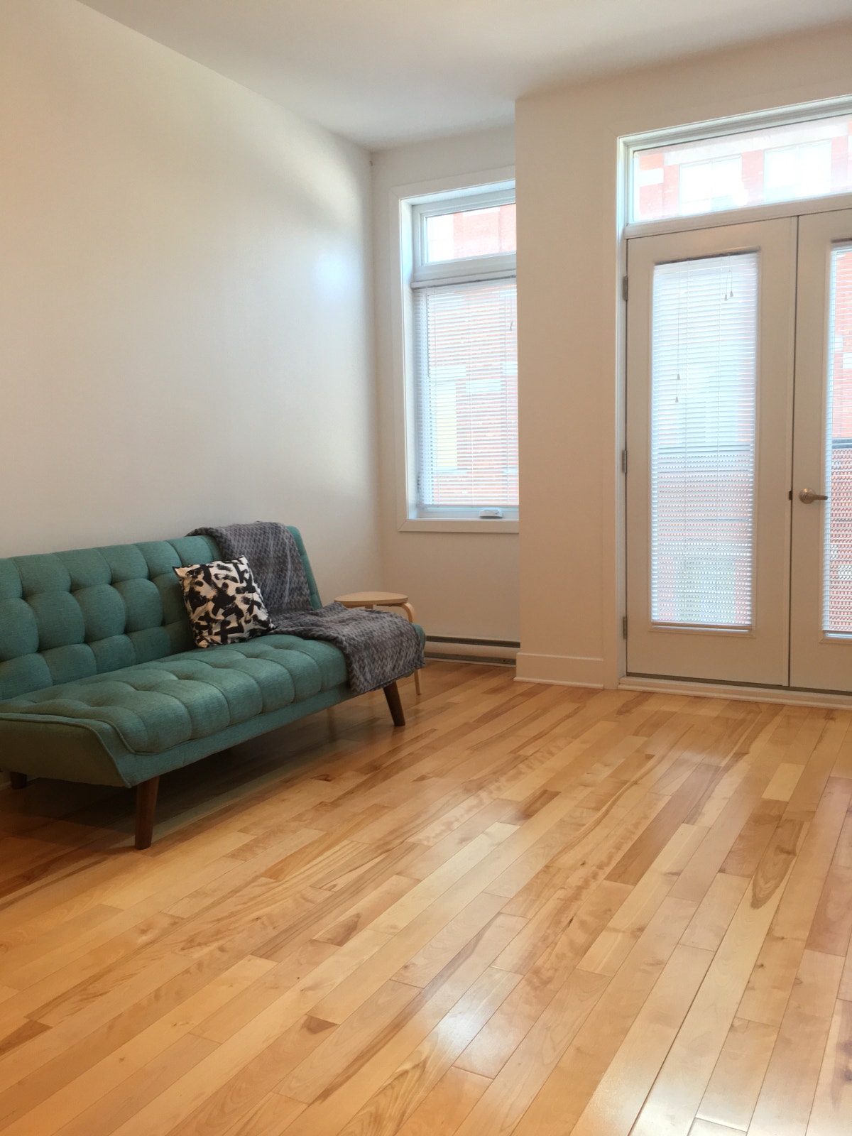 1-br condo for rent, 2nd floor – bright, quiet, excel location — photo 2