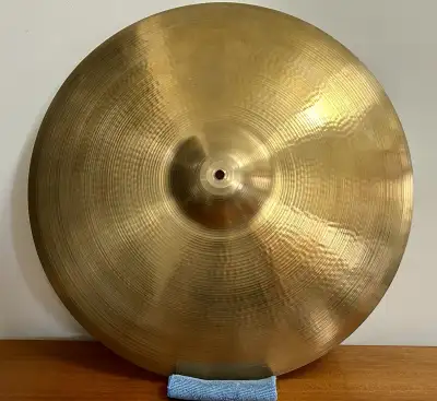 Vintage 70s/early 80s Zildjian 22" ride/crash made in Canada, View more
