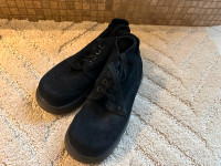 Dr. Martens- Black suede boots- US9-UK7- 8 trous