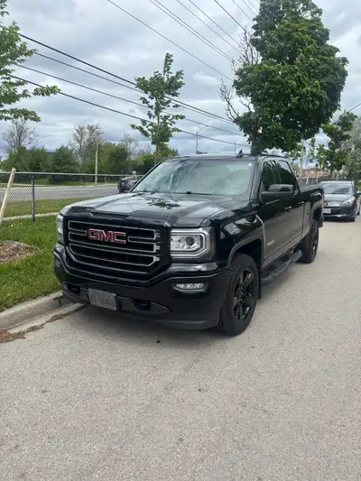 GM Sierra pick up, 2018, black, mileage 93000 km.