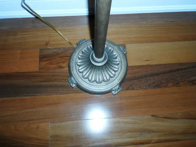 FLOOR AND TABLE LAMPS in Indoor Lighting & Fans in Markham / York Region - Image 3