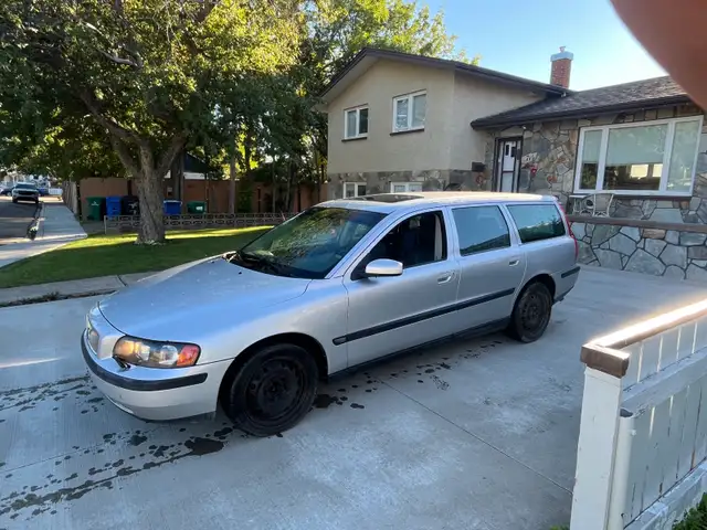 04 Volvo V70 