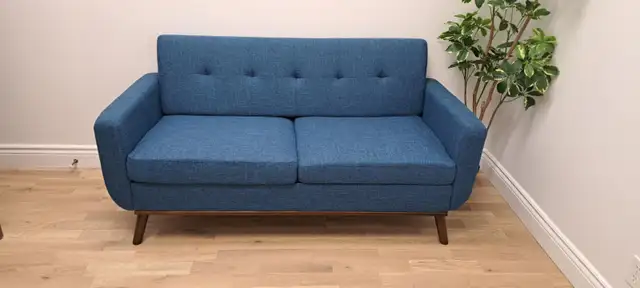 Loveseat for Sale in Couches & Futons in Thunder Bay - Image 3