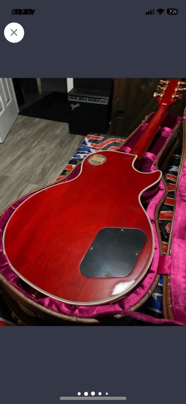 Lefthand Gibson les Paul custom  in Guitars in Belleville - Image 2