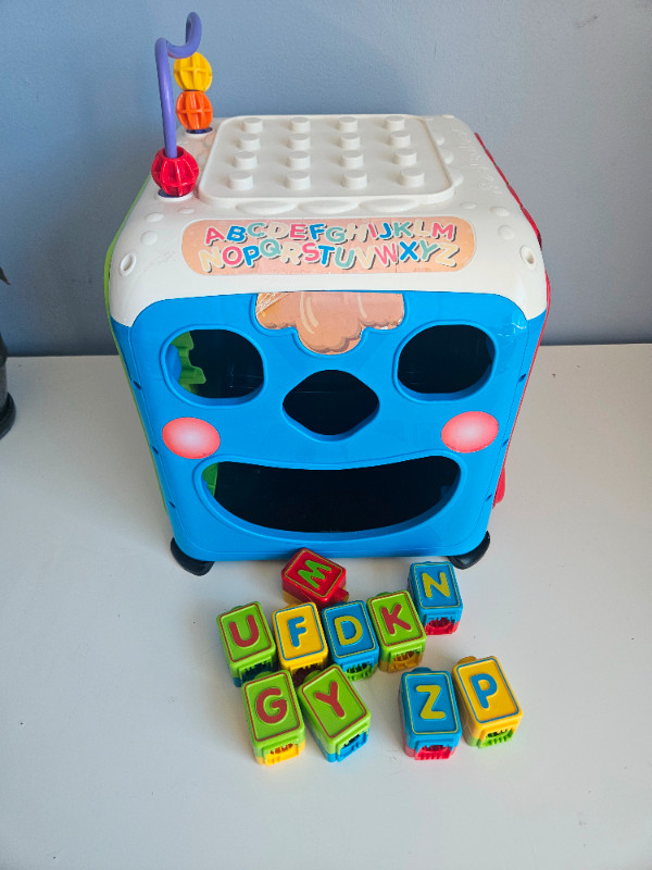 Ultimate Activity Cube Baby Toy in Toys in City of Toronto - Image 4