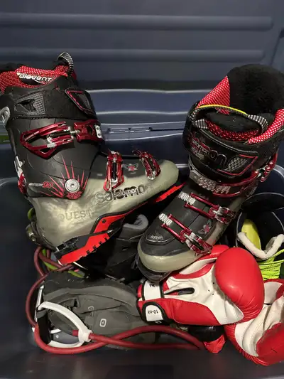 Men’s ski boots , View more