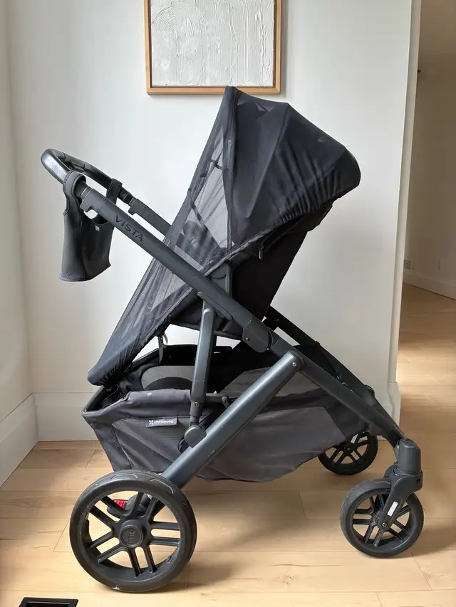 UppaBaby Vista V2 Stroller  in Strollers, Carriers & Car Seats in Oshawa / Durham Region - Image 8