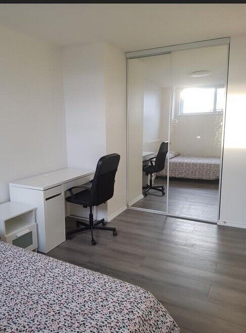 Big room with double bed in the condo at York U - Aug 1 in Room Rentals & Roommates in City of Toronto - Image 3