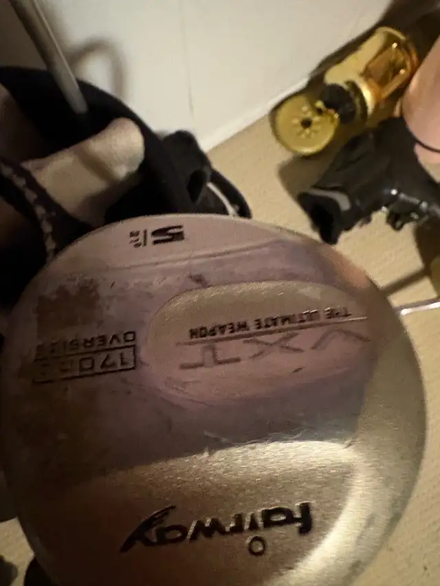 women’s right handed golf clubs and bag  in Golf in Guelph - Image 7