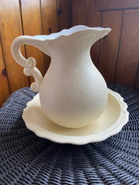 Pot de chambre / Vase antique