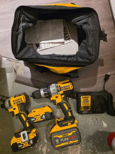 DeWalt 20V XR Combo Kit – Drill, Impact, FlexVolt Battery, View more