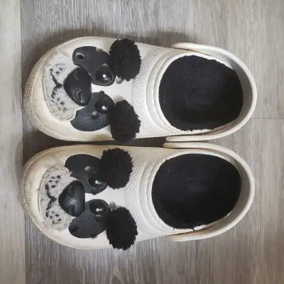 Crocs size 1, View more