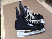 Bauer size 7 hockey skates