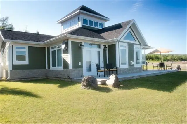 3 Bedroom House for Rent - Baddeck in Long Term Rentals in Cape Breton - Image 2