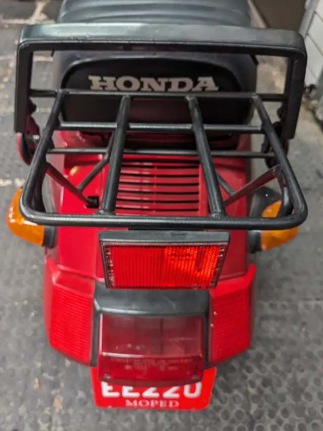 1984 Honda Aero 80 Scooter - Mint! in Scooters & Pocket Bikes in City of Toronto - Image 4