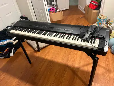 Keyboard piano (Roland FP-80) (concert grade) (slightly used), View more