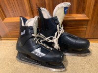 Micron female’s skates Size 8,5