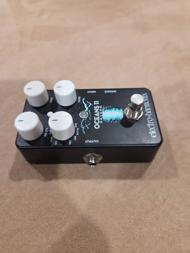 Electro Harmonix Oceans 11 Reverb Effects Pedal with power. $180 in Amps & Pedals in Mississauga / Peel Region - Image 6