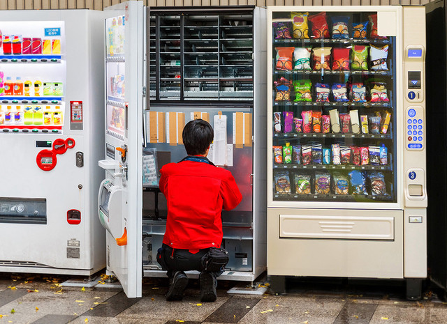 VENDING MACHINE SERVICE, REPAIRS AND SALES  in Other Business & Industrial in Kitchener / Waterloo