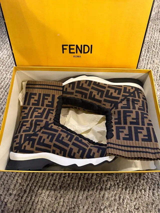 authentic Woman’s Full Fendi Rockoko High Sneaker Boot..size 36 in Women's - Shoes in City of Toronto - Image 6