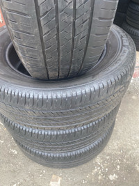 4 pneus d’été usagés à vendre Bridgestone Ecopia 235/65R18