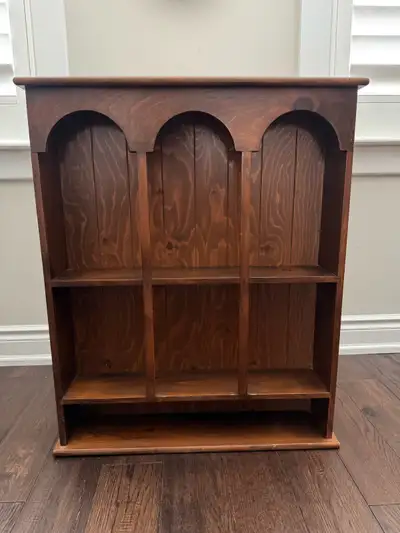Purchased in vintage store located Niagra on the Lake. Beautiful display cabinet, but no space to ha...