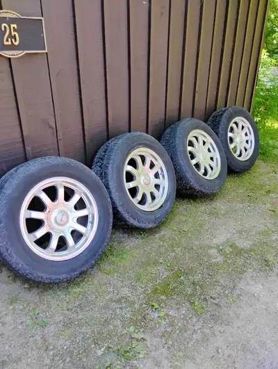 Set of four tires on alloy multi fit rims. Two tires have 9/32 tread depth and Two have 8/32 . I hav...