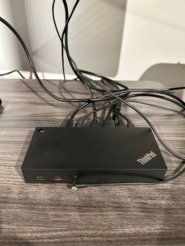ThinkPad USB-C dock gen-2 | Laptop Accessories | Ottawa | Kijiji
