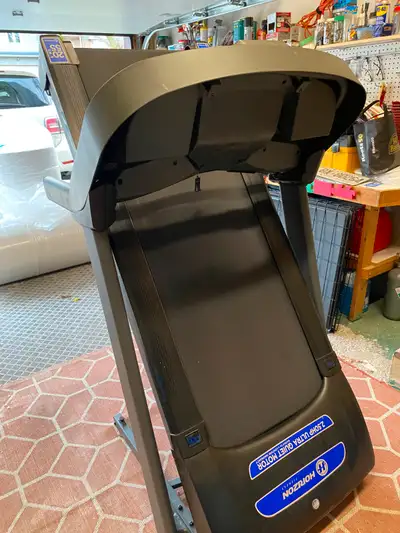 Brand: Horizon T101 Treadmill, hardly used - 4 yrs old Has wheels to move it easily; comes with manu...